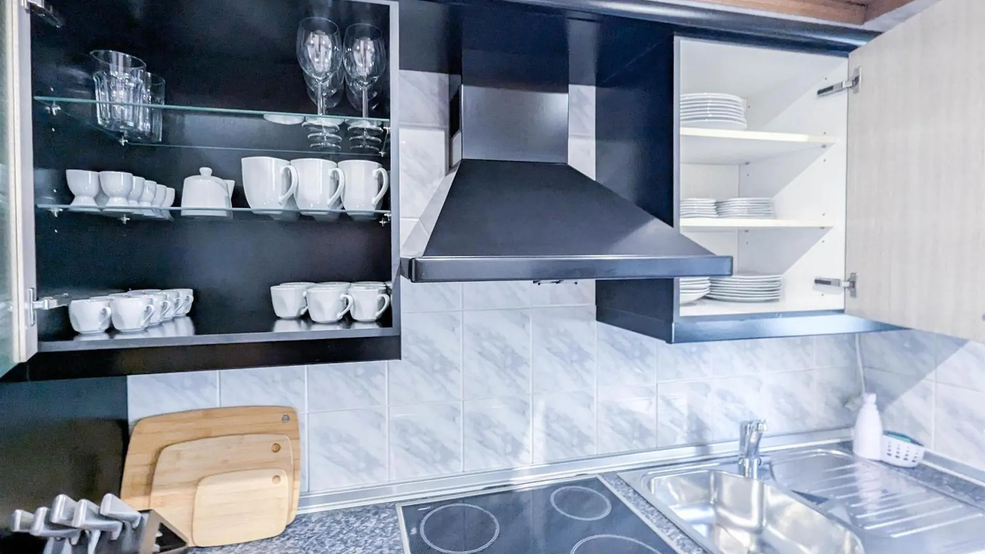 Alfa Stuttgart 3 Zimmer 6 Betten Apartment Zuffenhausen Porsche Bosch Bz Wlan Ebk Wm